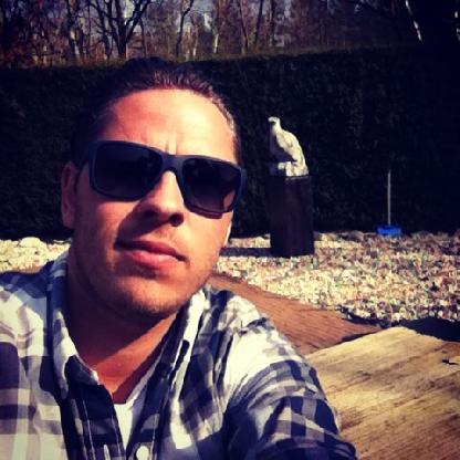 JohnnyDr4m4's avatar