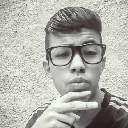 b02b40062e8ce040's avatar