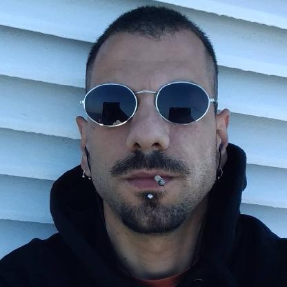 iL0veQuarantine's avatar