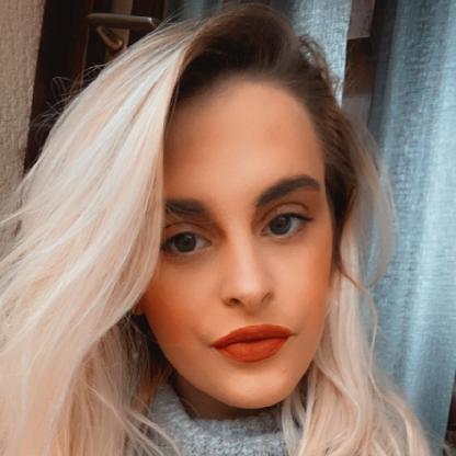 anais-breezy's avatar