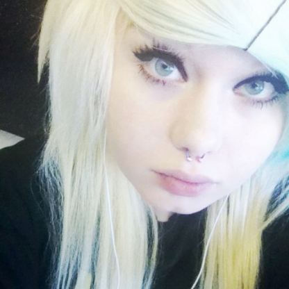 447c3aa746570df9's avatar