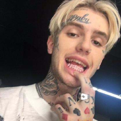 friendswthemoon's avatar