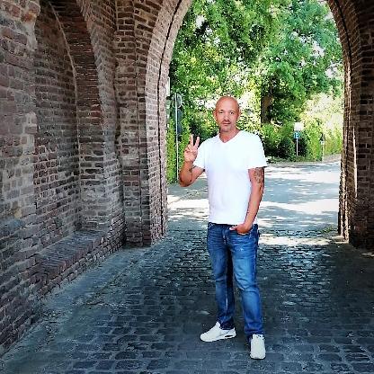 1337xXMADDOGXx's avatar