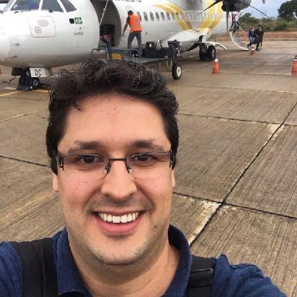 lucas_milagre's avatar