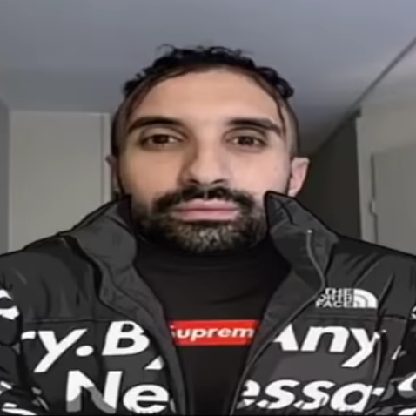 LNZ_H4ik0's avatar