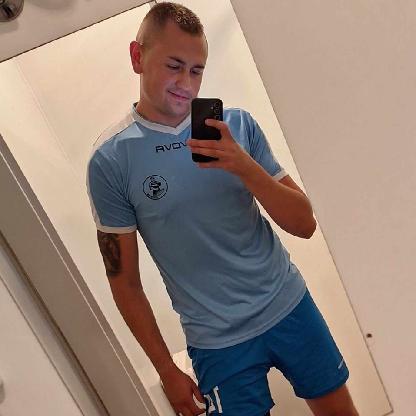 danyjanus96's avatar