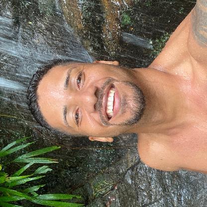 5mofk47te8i5's avatar