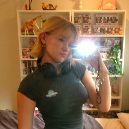 _Izabel_Kaia_'s avatar