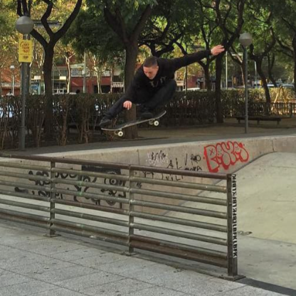 LewisKeenUK's avatar