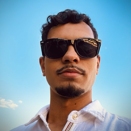 3b6b0bdb1a77f640's avatar