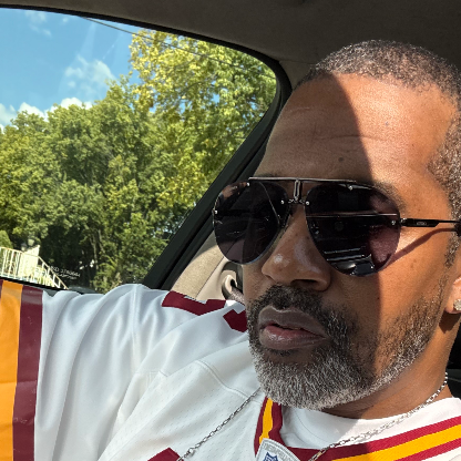 Superhova716's avatar