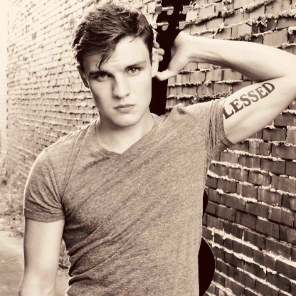 YT-blessedbyw's avatar