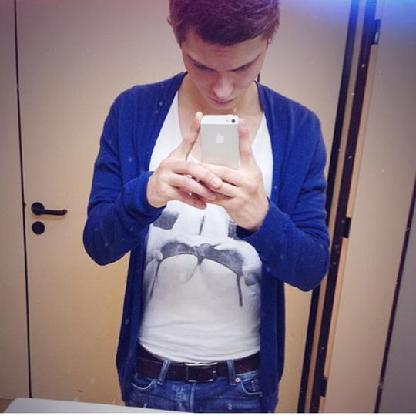 floshooterxi9's avatar